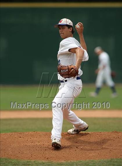 Thumbnail 2 in Stevens vs. Westlake (Texas 5A Region IV Playoffs) photogallery.