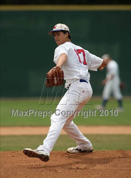 Thumbnail 1 in Stevens vs. Westlake (Texas 5A Region IV Playoffs) photogallery.