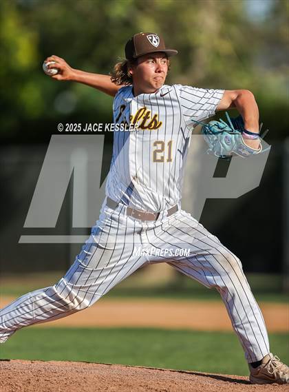 Thumbnail 2 in Bishop Alemany @ Crespi photogallery.