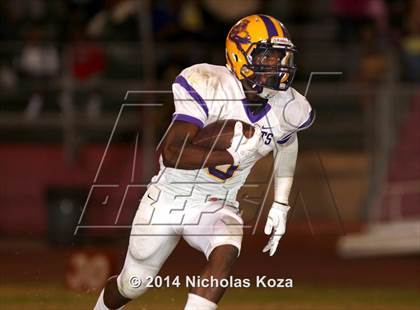 Thumbnail 3 in Lynwood vs. Hawthorne photogallery.