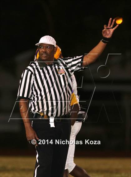 Thumbnail 2 in Lynwood vs. Hawthorne photogallery.