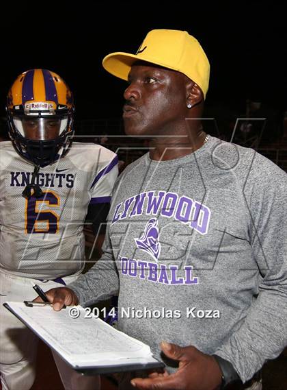 Thumbnail 3 in Lynwood vs. Hawthorne photogallery.