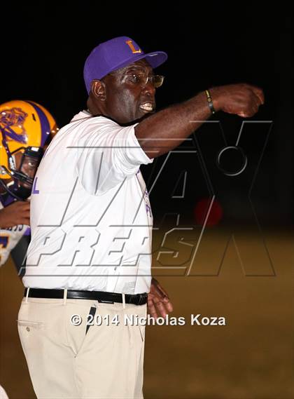 Thumbnail 1 in Lynwood vs. Hawthorne photogallery.