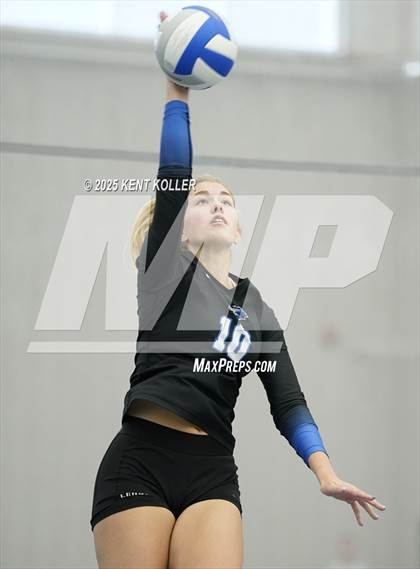 Thumbnail 3 in Lakeland vs. Frankenmuth (Program Cup) photogallery.