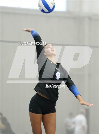 Thumbnail 2 in Lakeland vs. Frankenmuth (Program Cup) photogallery.