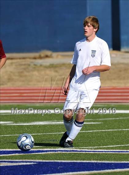 Thumbnail 3 in Beaumont Central vs Little Elm (Little Elm Invitational) photogallery.