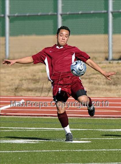 Thumbnail 1 in Beaumont Central vs Little Elm (Little Elm Invitational) photogallery.