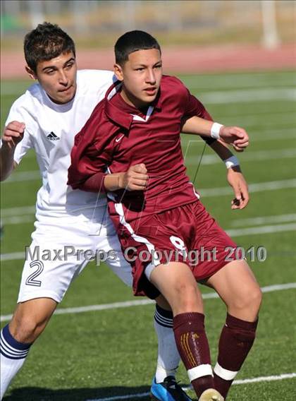 Thumbnail 2 in Beaumont Central vs Little Elm (Little Elm Invitational) photogallery.