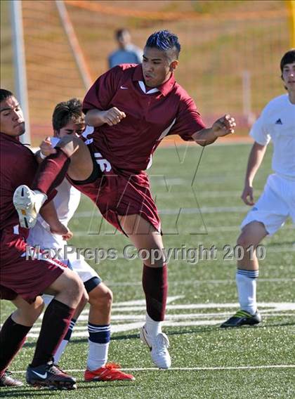 Thumbnail 1 in Beaumont Central vs Little Elm (Little Elm Invitational) photogallery.