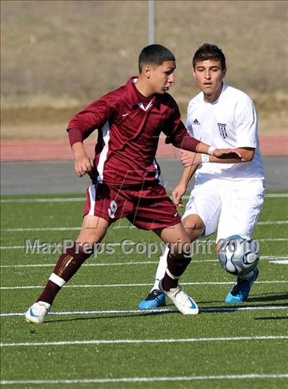 Thumbnail 2 in Beaumont Central vs Little Elm (Little Elm Invitational) photogallery.