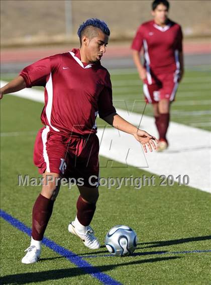 Thumbnail 1 in Beaumont Central vs Little Elm (Little Elm Invitational) photogallery.