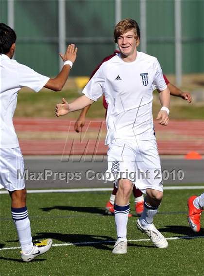Thumbnail 2 in Beaumont Central vs Little Elm (Little Elm Invitational) photogallery.
