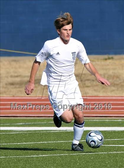 Thumbnail 3 in Beaumont Central vs Little Elm (Little Elm Invitational) photogallery.