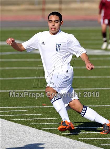 Thumbnail 1 in Beaumont Central vs Little Elm (Little Elm Invitational) photogallery.