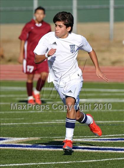 Thumbnail 2 in Beaumont Central vs Little Elm (Little Elm Invitational) photogallery.