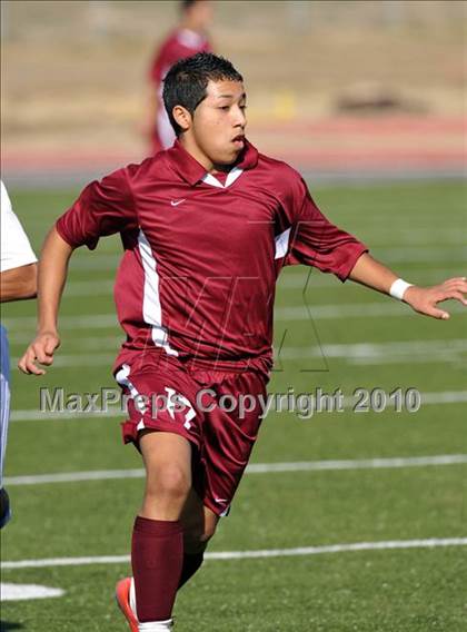 Thumbnail 1 in Beaumont Central vs Little Elm (Little Elm Invitational) photogallery.