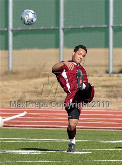Thumbnail 2 in Beaumont Central vs Little Elm (Little Elm Invitational) photogallery.