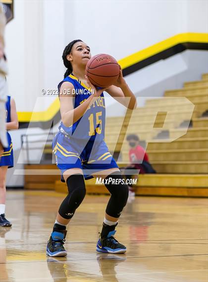 Thumbnail 2 in El Toro @ Capistrano Valley photogallery.