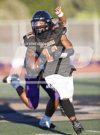Thumbnail 1 in JV: Archbishop Riordan @ Pittsburg photogallery.
