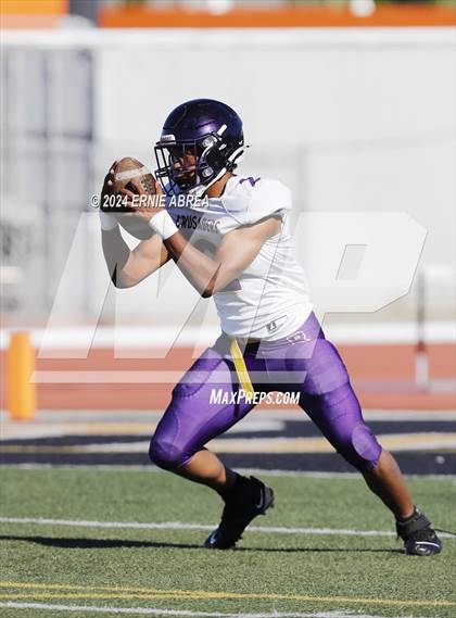 Thumbnail 1 in JV: Archbishop Riordan @ Pittsburg photogallery.