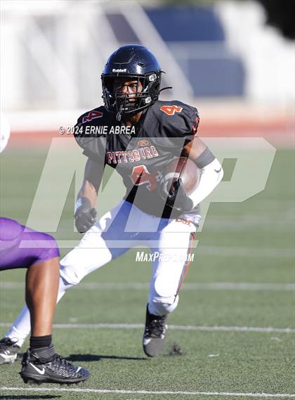 Thumbnail 1 in JV: Archbishop Riordan @ Pittsburg photogallery.