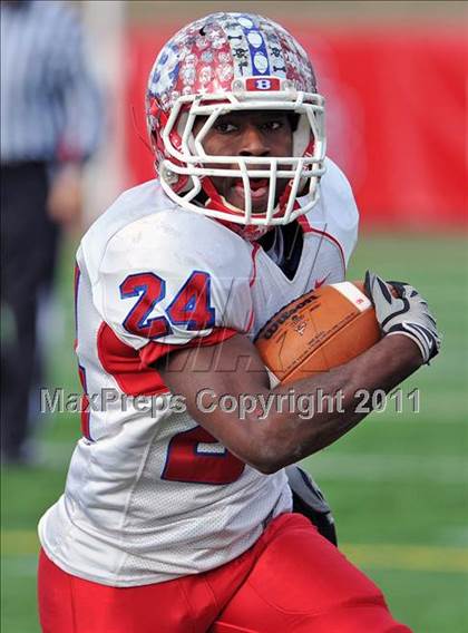 Thumbnail 2 in East Islip vs. Bellport (Section 11 Division 2 Final) photogallery.