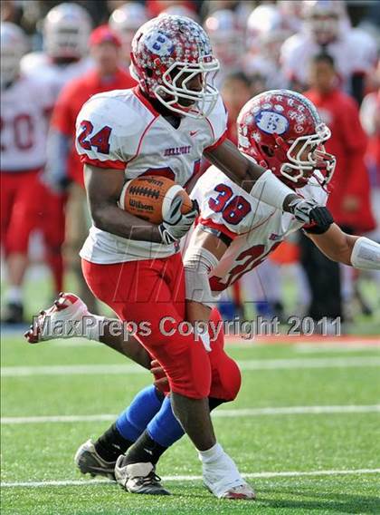 Thumbnail 2 in East Islip vs. Bellport (Section 11 Division 2 Final) photogallery.