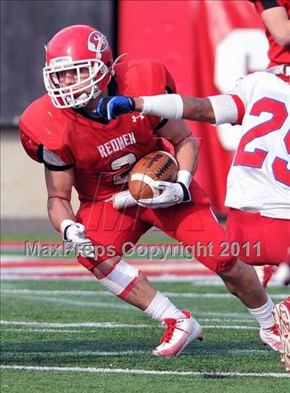 Thumbnail 3 in East Islip vs. Bellport (Section 11 Division 2 Final) photogallery.