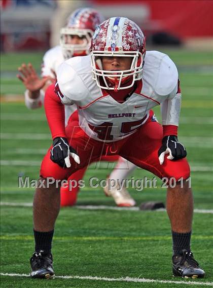 Thumbnail 2 in East Islip vs. Bellport (Section 11 Division 2 Final) photogallery.