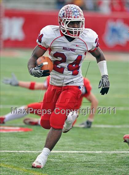 Thumbnail 2 in East Islip vs. Bellport (Section 11 Division 2 Final) photogallery.