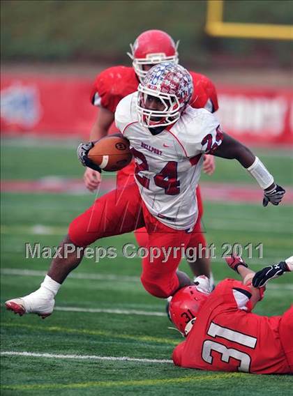 Thumbnail 3 in East Islip vs. Bellport (Section 11 Division 2 Final) photogallery.