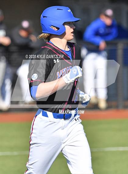 Thumbnail 1 in St. Michael's vs Midland Christian (Texas Private School Classic) photogallery.