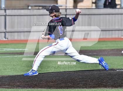 Thumbnail 2 in St. Michael's vs Midland Christian (Texas Private School Classic) photogallery.