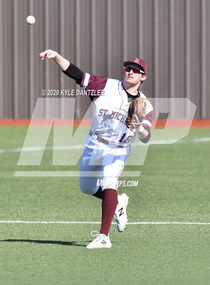 Thumbnail 3 in St. Michael's vs Midland Christian (Texas Private School Classic) photogallery.