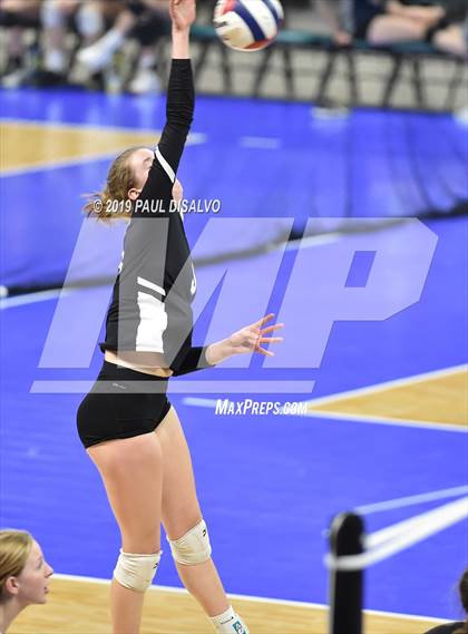 Thumbnail 1 in Valor Christian vs. Highlands Ranch (CHSAA 5A Round 2) photogallery.
