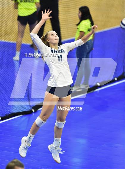 Thumbnail 2 in Valor Christian vs. Highlands Ranch (CHSAA 5A Round 2) photogallery.