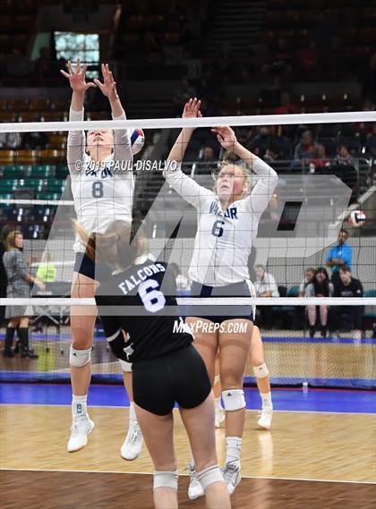 Thumbnail 2 in Valor Christian vs. Highlands Ranch (CHSAA 5A Round 2) photogallery.
