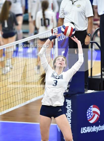 Thumbnail 1 in Valor Christian vs. Highlands Ranch (CHSAA 5A Round 2) photogallery.