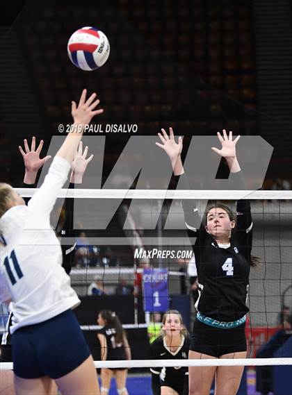 Thumbnail 3 in Valor Christian vs. Highlands Ranch (CHSAA 5A Round 2) photogallery.