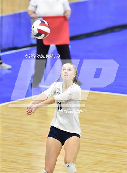 Thumbnail 3 in Valor Christian vs. Highlands Ranch (CHSAA 5A Round 2) photogallery.
