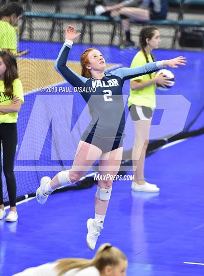 Thumbnail 1 in Valor Christian vs. Highlands Ranch (CHSAA 5A Round 2) photogallery.