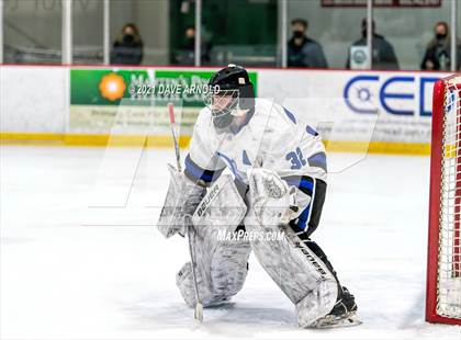 Thumbnail 1 in Dover vs Oyster River (NHIAA Divison 2 Semifinal) photogallery.