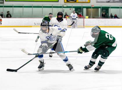 Thumbnail 2 in Dover vs Oyster River (NHIAA Divison 2 Semifinal) photogallery.