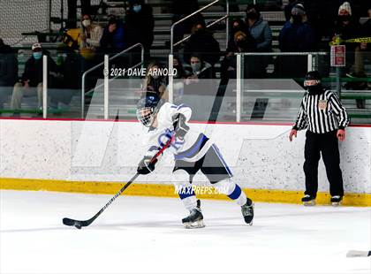 Thumbnail 3 in Dover vs Oyster River (NHIAA Divison 2 Semifinal) photogallery.