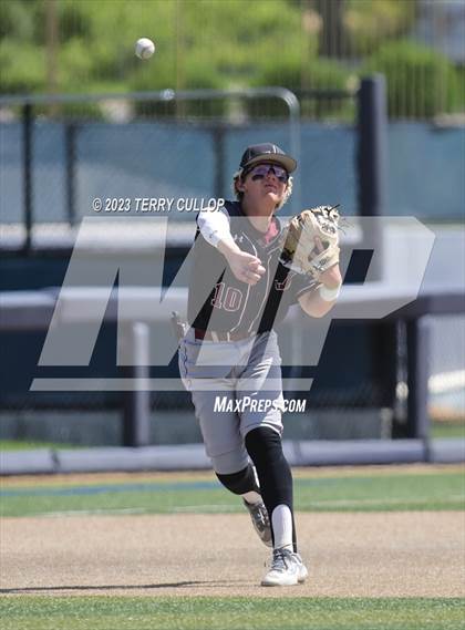 Thumbnail 2 in Jordan vs. Salem Hills (UHSAA 5A bracket Play) photogallery.