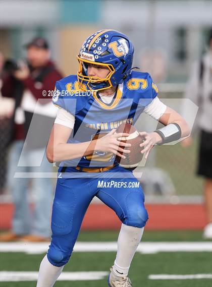 Thumbnail 1 in Union/Allegheny-Clarion Valley vs Redbank Valley (PIAA D9 A Semifinal) photogallery.