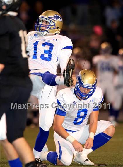 Thumbnail 3 in Santa Margarita vs. Servite  photogallery.