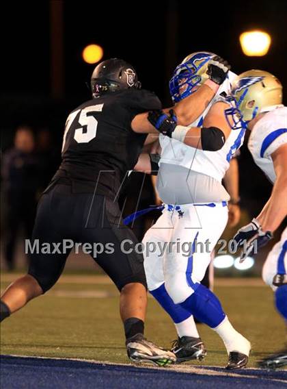 Thumbnail 2 in Santa Margarita vs. Servite  photogallery.