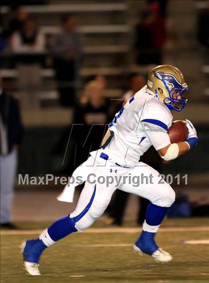 Thumbnail 3 in Santa Margarita vs. Servite  photogallery.