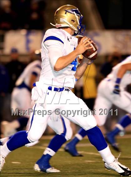 Thumbnail 1 in Santa Margarita vs. Servite  photogallery.